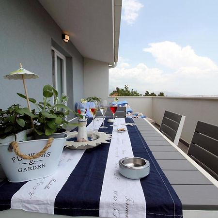 Apartman Cicibella Kaštela Exteriör bild