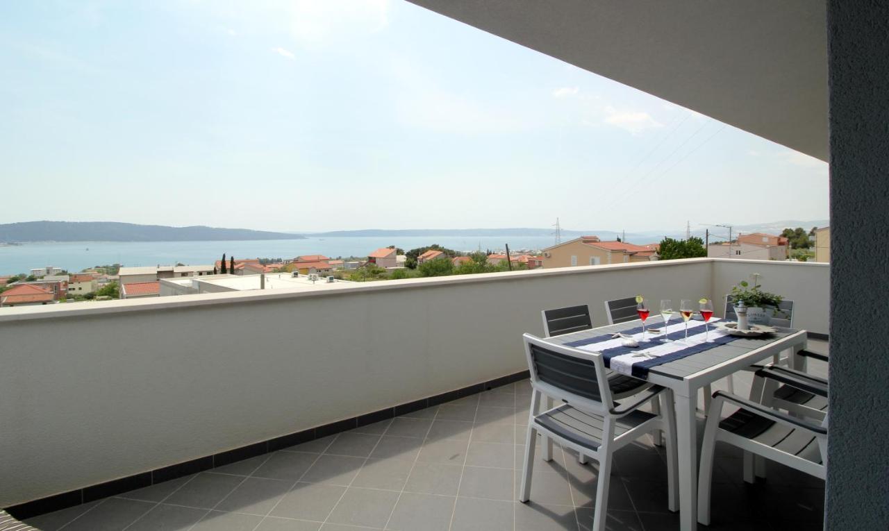 Apartman Cicibella Kaštela Exteriör bild