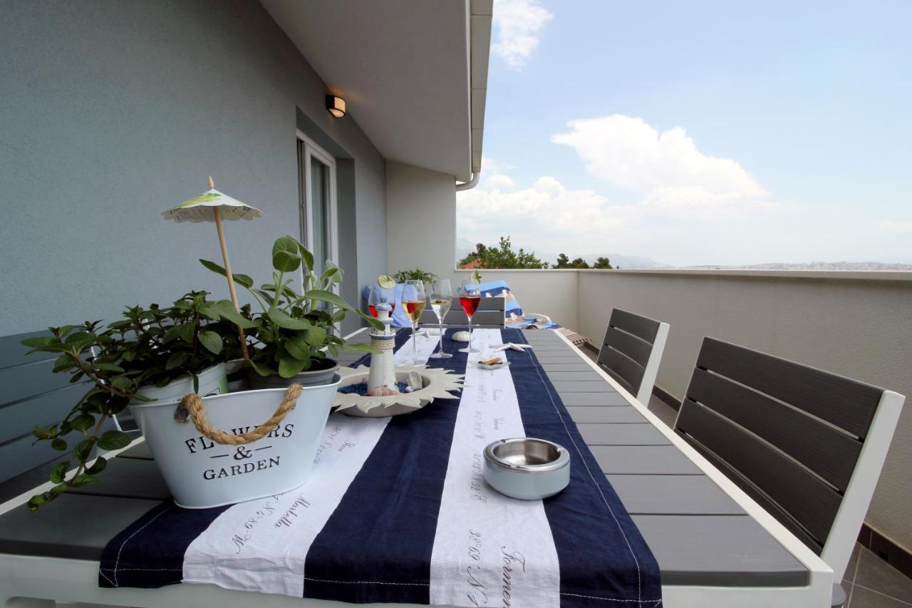 Apartman Cicibella Kaštela Exteriör bild