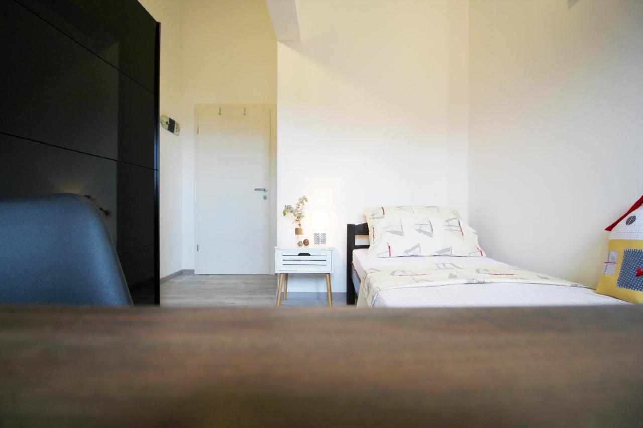 Apartman Cicibella Kaštela Exteriör bild
