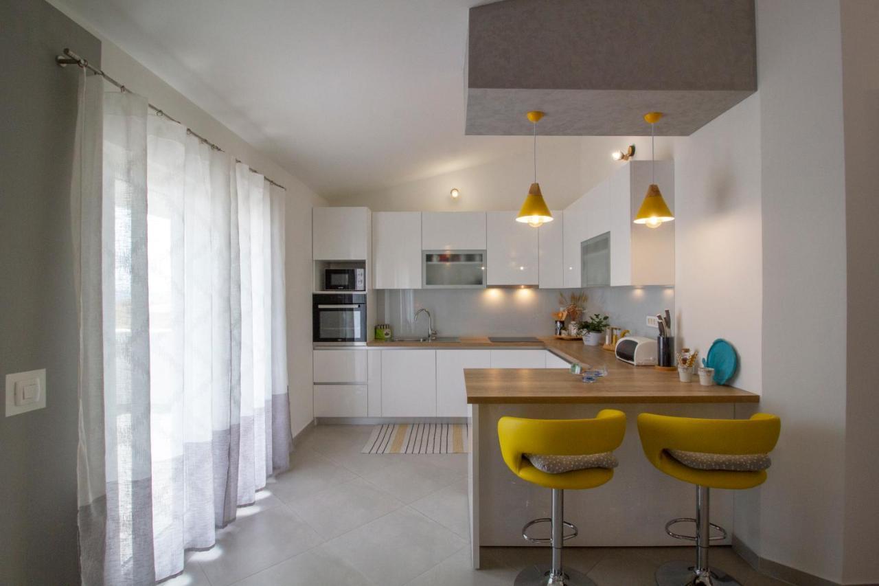 Apartman Cicibella Kaštela Exteriör bild