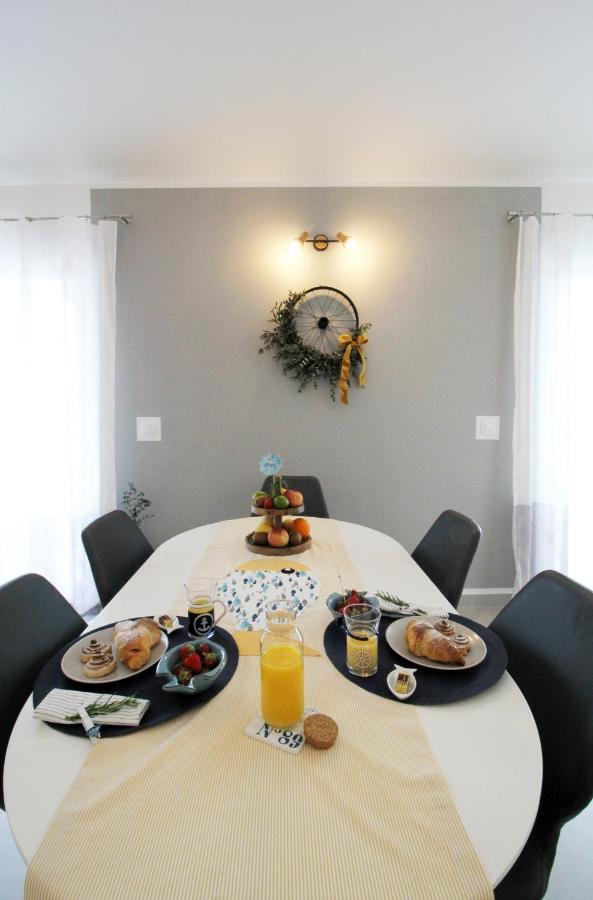 Apartman Cicibella Kaštela Exteriör bild